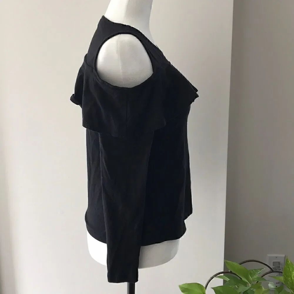 Cold Shoulder Long Sleeves top - Picture 3 of 4
